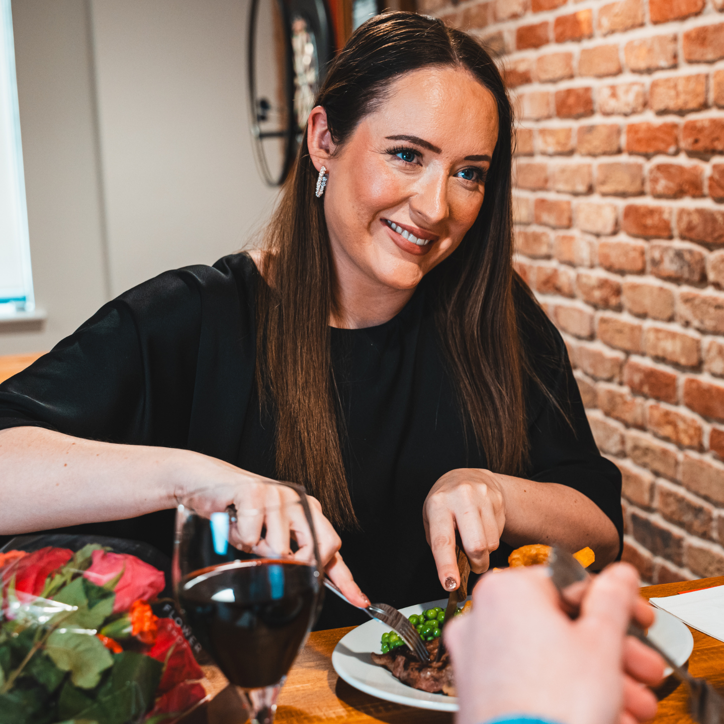 Valentine’s Weekend Dining & Treat Menu at The Six Halts in Clay Cross