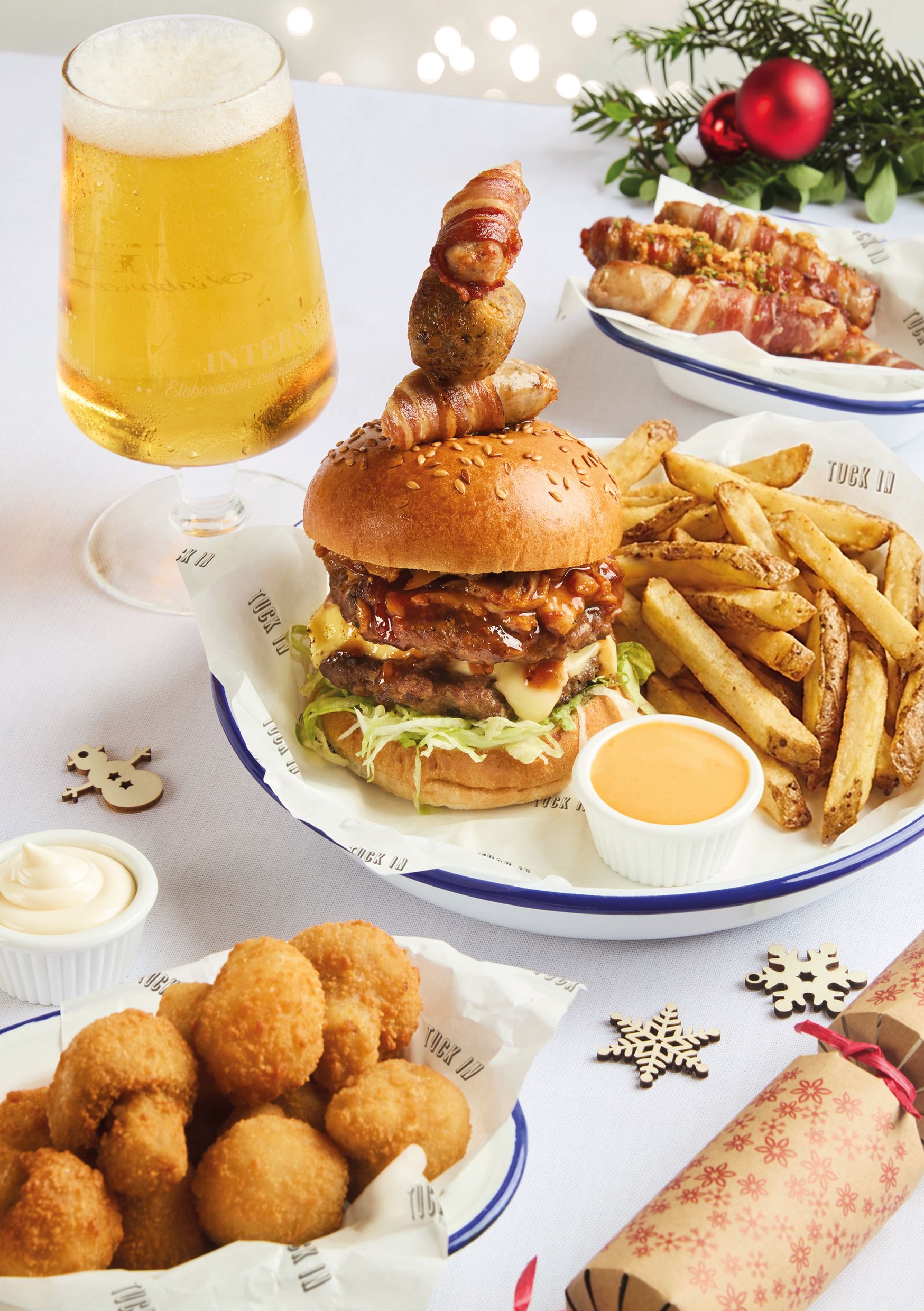 Festive Lunch & Dinner at The Six Halts in Clay Cross
